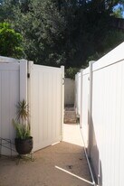 3942 Marron St, Unit Furnished Studio in San Diego, CA - Building Photo