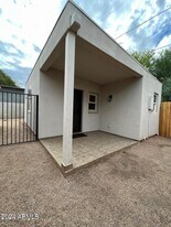 1613 W Mountain View Rd in Phoenix, AZ - Building Photo