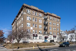 1523 Chapel St in New Haven, CT - Building Photo