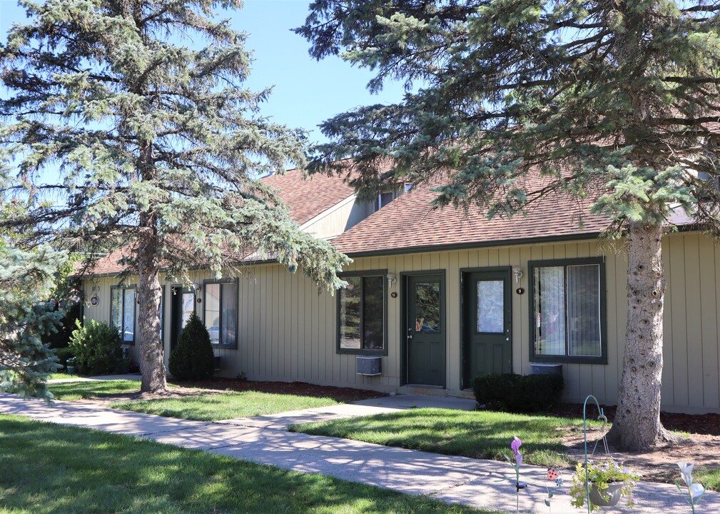 Green Pine Acres Apartments in Burton, MI - Building Photo