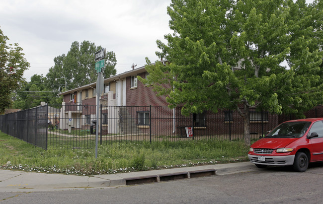 8721 E 14th Ave in Denver, CO - Building Photo - Building Photo