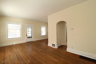 4339 Fairmount Ave in Kansas City, MO - Building Photo - Building Photo