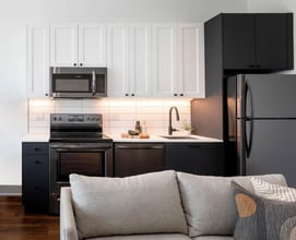 780 S 52nd St in Philadelphia, PA - Foto de edificio - Building Photo