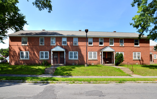 Steinmetz Homes in Schenectady, NY - Foto de edificio - Building Photo