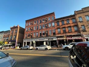 94 Washington St in Norwalk, CT - Foto de edificio - Building Photo