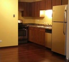 2512 Waterbury Dr, Unit 701 in Woodridge, IL - Foto de edificio - Building Photo