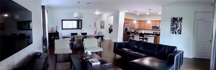 2338 Heydon Cir E in Naples, FL - Building Photo - Building Photo