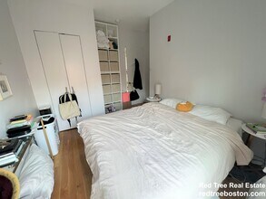 1607 Tremont St, Unit 1 in Boston, MA - Building Photo - Building Photo