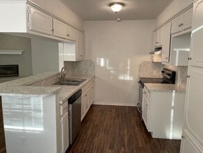 1304 Pennington Ave in Edmond, OK - Building Photo - Building Photo