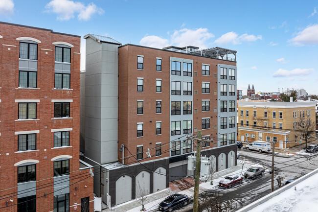 Views at Stonegate in Bayonne, NJ - Building Photo - Building Photo