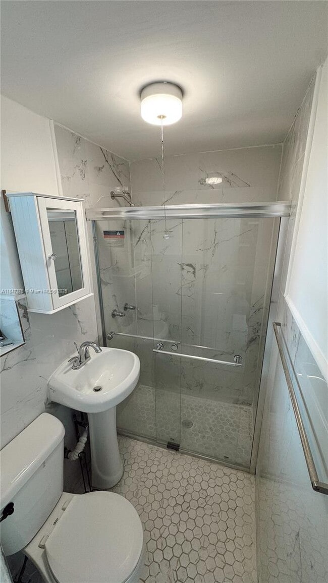 460 NW 109th St in Miami, FL - Building Photo - Building Photo