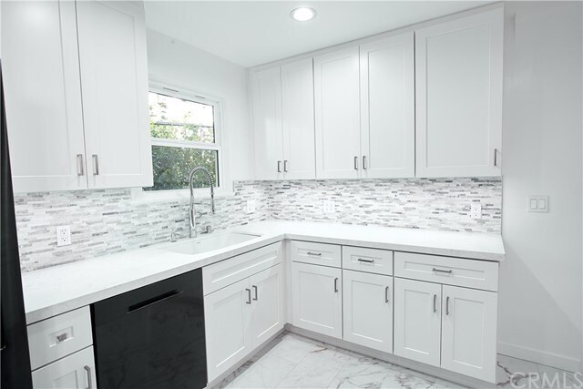 1040 N Crescent Heights Blvd-Unit -1/2 in West Hollywood, CA - Building Photo - Building Photo