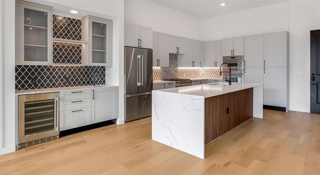 2620 Maple Ave in Dallas, TX - Foto de edificio - Building Photo