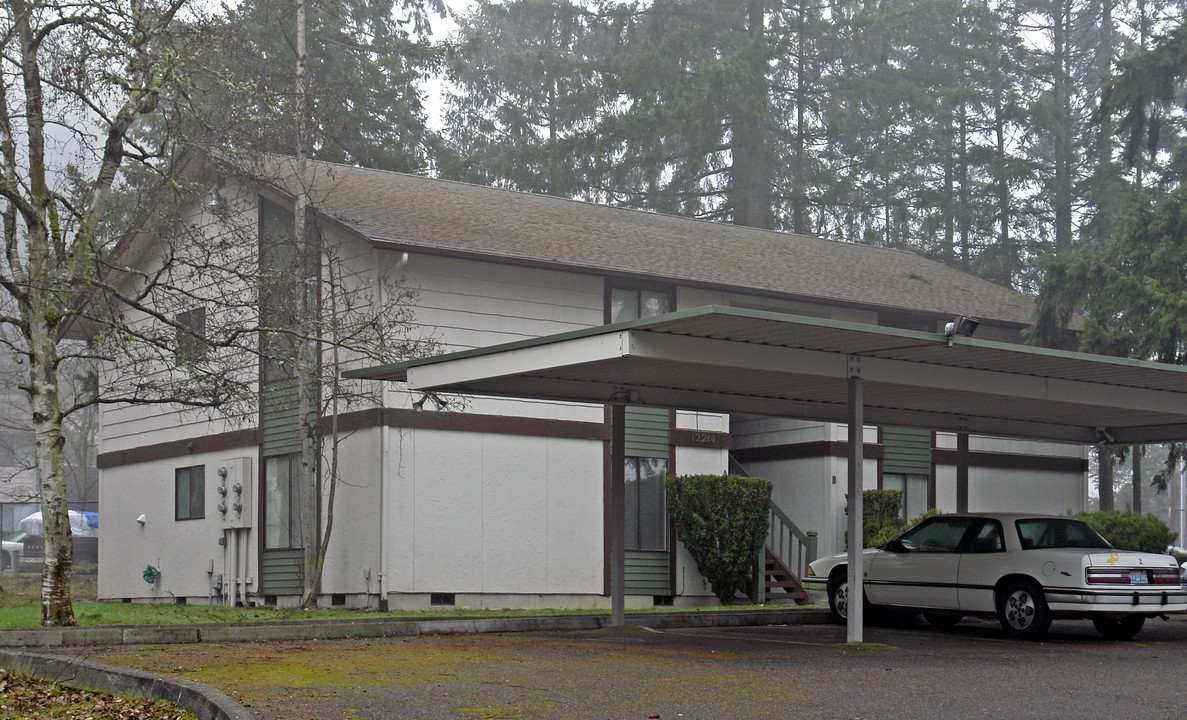 12214 118th Ave. Ct E in Puyallup, WA - Building Photo