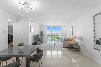 3801 S Ocean Dr, Unit 10Q in Hollywood, FL - Foto de edificio - Building Photo