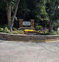 512 Tuxworth Cir in Decatur, GA - Building Photo