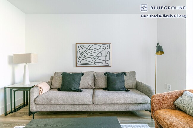 85 Cleaveland Rd, Unit FL3-ID2109 in Pleasant Hill, CA - Foto de edificio - Building Photo