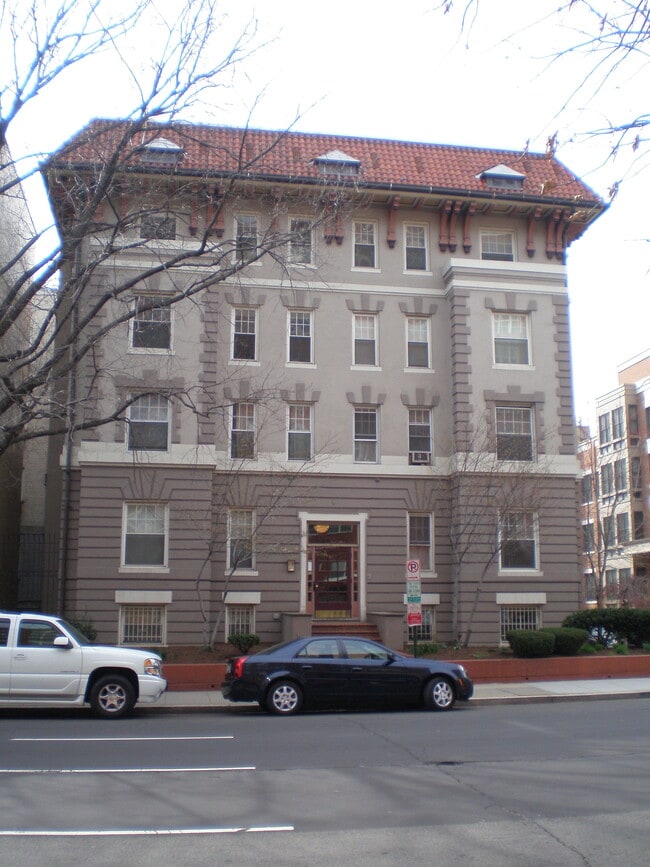 1332 15th Street NW, Unit B1