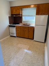 652 E Main St in Plainfield, IN - Foto de edificio - Building Photo