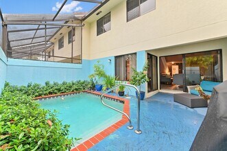 507 Sea Oats Dr in Juno Beach, FL - Building Photo - Building Photo