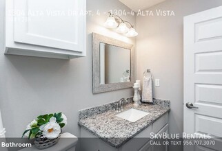 1304 Alta Vista Dr in Progreso Lakes, TX - Building Photo - Building Photo