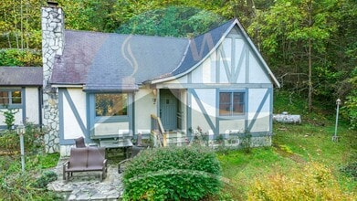 25 Castle Rdg Rd in Cullowhee, NC - Building Photo - Building Photo
