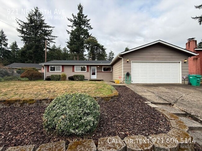 921 NE 178th Ave in Portland, OR - Building Photo - Building Photo