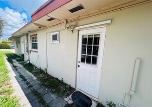 4200 NW 2nd St in Plantation, FL - Building Photo - Building Photo