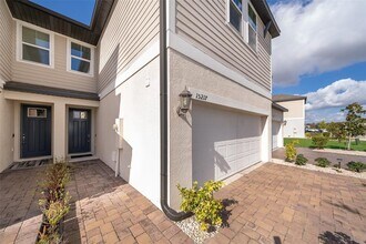 15217 Willow Arbor Cir in Orlando, FL - Building Photo - Building Photo