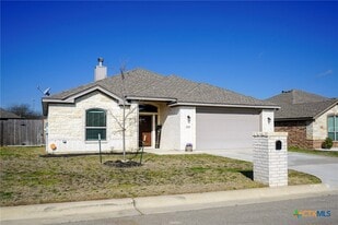708 Holstein Dr in Belton, TX - Building Photo