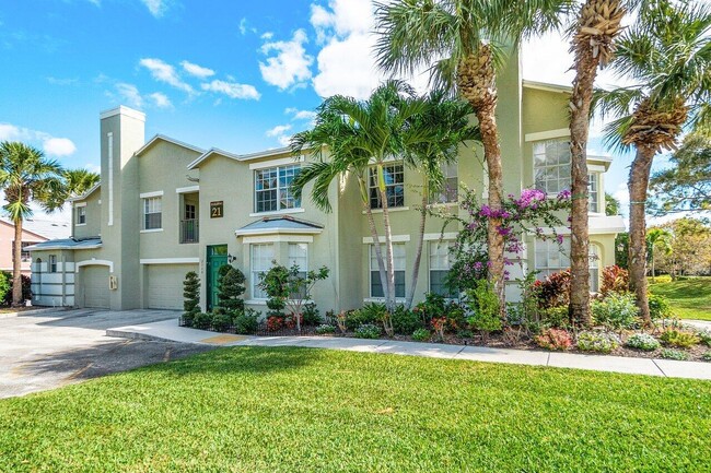 2110 Belmont Pl in Boynton Beach, FL - Foto de edificio - Building Photo