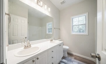 70 Sylvia Cir in Covington, GA - Building Photo - Building Photo