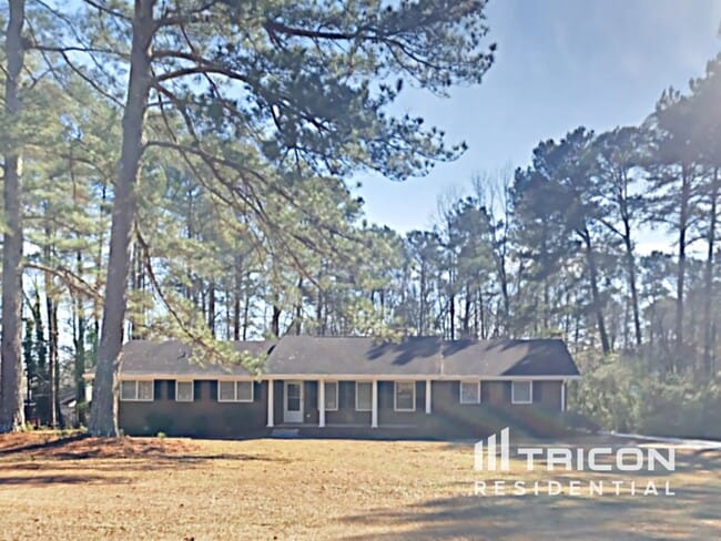 2895 Elizabeth Ln in Snellville, GA - Building Photo - Building Photo