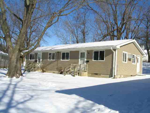 1202-1206 SW 2nd St in Aledo, IL - Building Photo