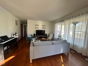 411 N Hillsdale Dr in Bloomington, IN - Building Photo - Building Photo