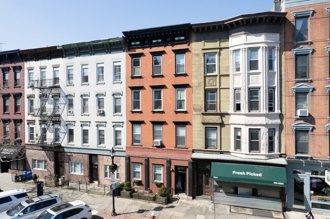 1012 washington St in Hoboken, NJ - Building Photo - Building Photo