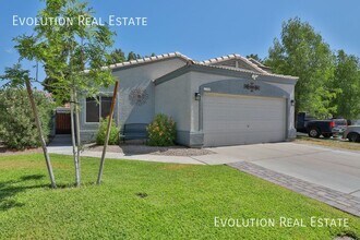 1542 E Beacon Dr in Gilbert, AZ - Building Photo - Building Photo