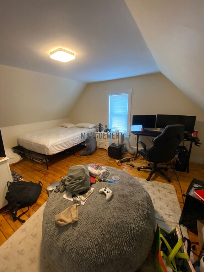 58 Saunders St in Boston, MA - Building Photo - Building Photo