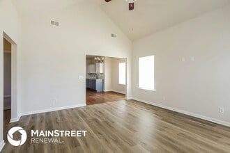 213 Hampton Dr in Calera, AL - Building Photo - Building Photo