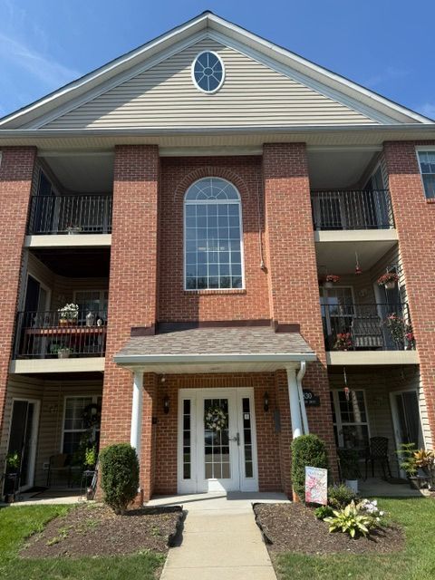 3830 Normandy Dr-Unit -1B- in Hampstead, MD - Building Photo