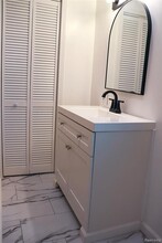 618 Clinton St in Owosso, MI - Building Photo - Building Photo