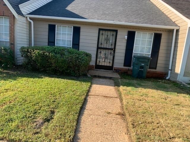 6991 Crestridge Rd in Memphis, TN - Building Photo