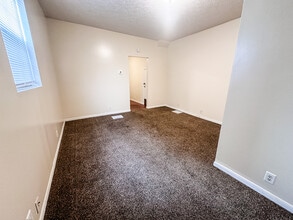 1011 E Taylor St in Kokomo, IN - Building Photo - Building Photo