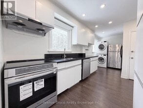 190 Northwood Dr in Toronto, ON - Building Photo - Building Photo