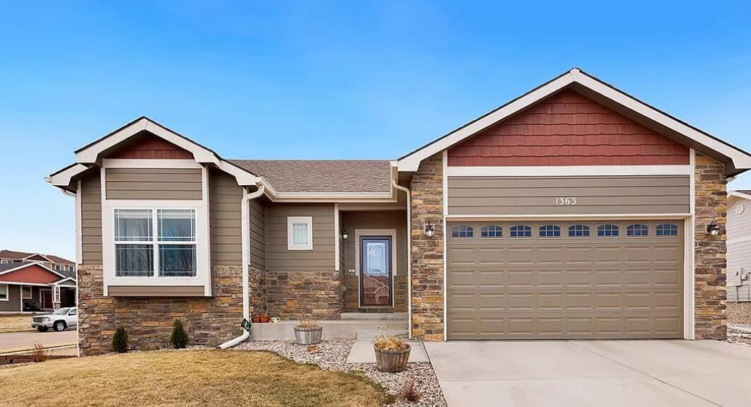 1363 Dorothy Ln in Cheyenne, WY - Building Photo