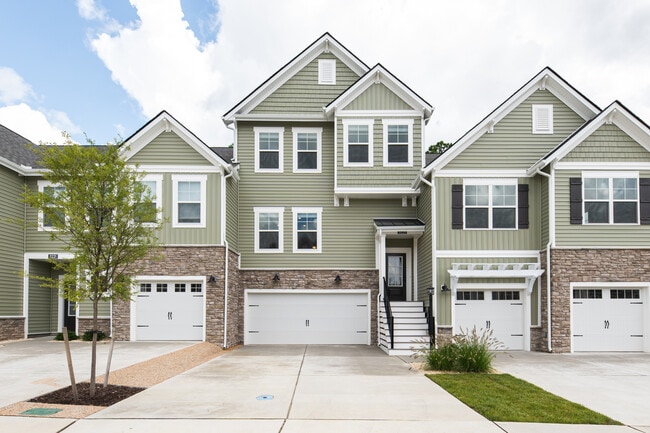 property at 3225 Gannet Ln
