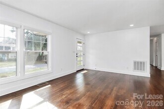 4313 Maureen Dr in Charlotte, NC - Building Photo - Building Photo