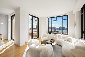 110 Charlton St in New York, NY - Building Photo - Building Photo