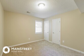 2353 Loren Falls Ln SW in Marietta, GA - Foto de edificio - Building Photo