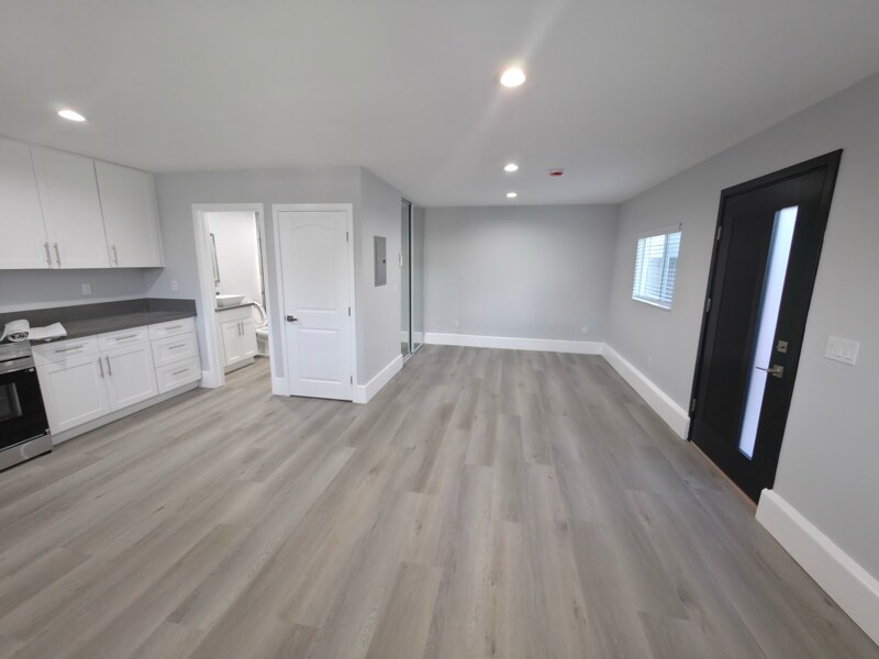 18631 Knapp St in Los Angeles, CA - Building Photo